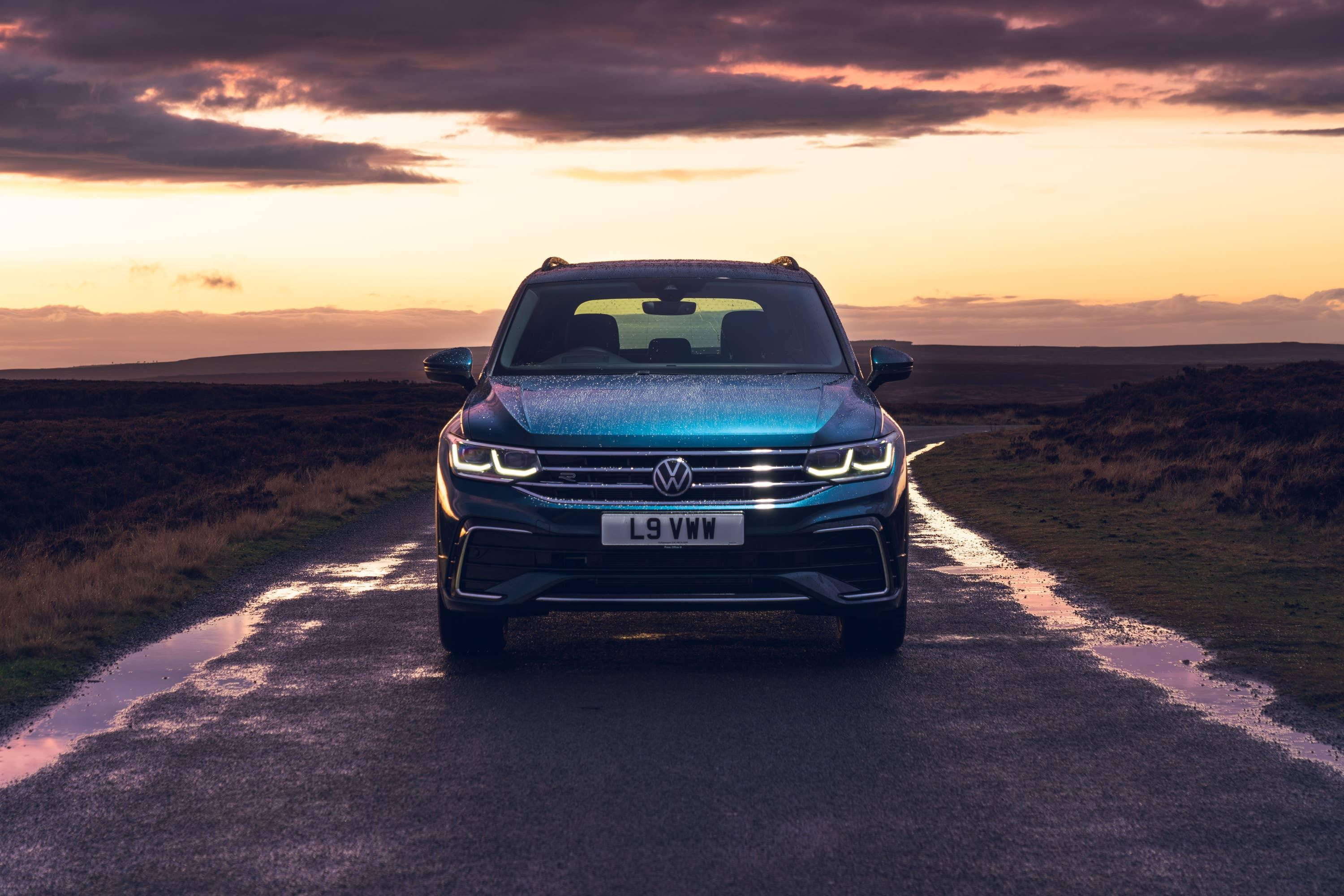VW Tiguan front view